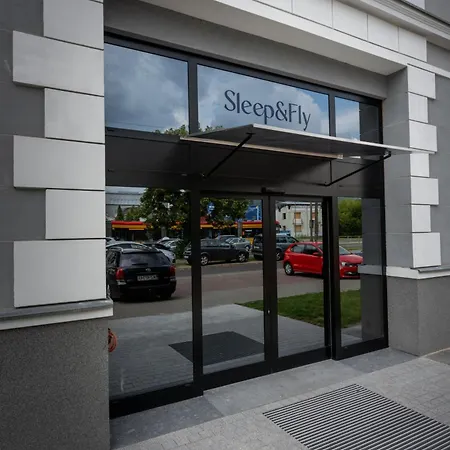 Sleep&fly Okecie Airport Отель типа 
