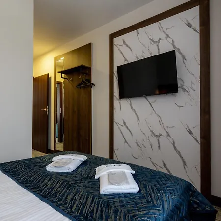 Sleep&fly Okecie Airport 4* Варшава