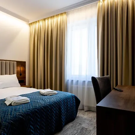 Sleep&fly Okecie Airport Varsovia