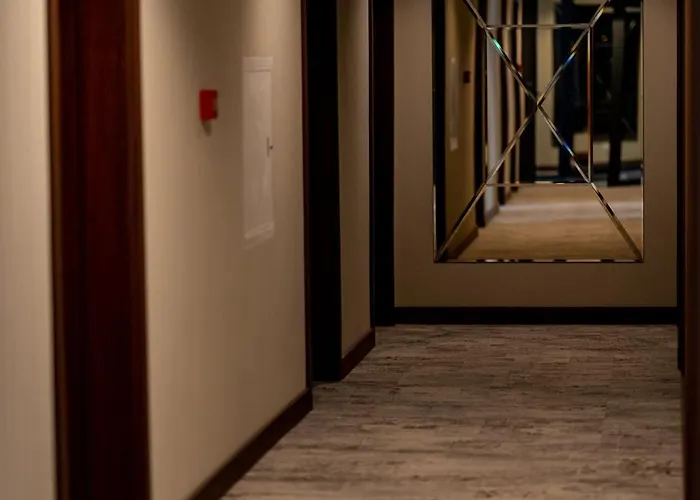 Sleep&fly Okecie Airport Bed & Breakfast 4*