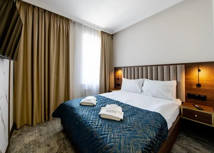 Sleep&fly Okecie Airport Bed & Breakfast 4*