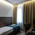Sleep&fly Okecie Airport 4* Varsovia