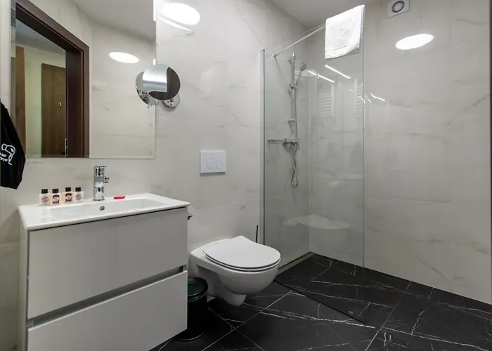 Sleep&fly Okecie Airport 4*