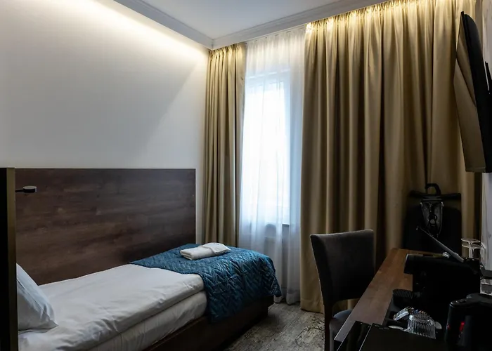 Sleep&fly Okecie Airport 4* ורשה