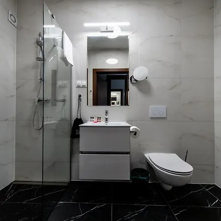 Bed & Breakfast Sleep&fly Okecie Airport